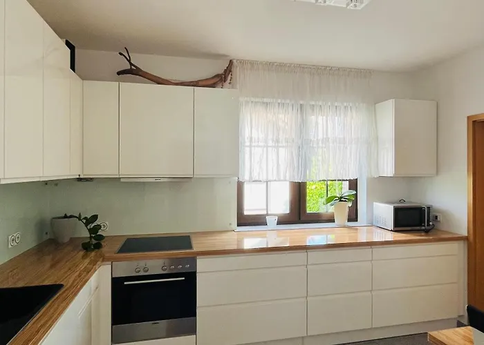 Am Nuerburgring דירה Hirten